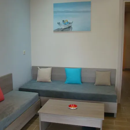 Eleftheria Apartment *