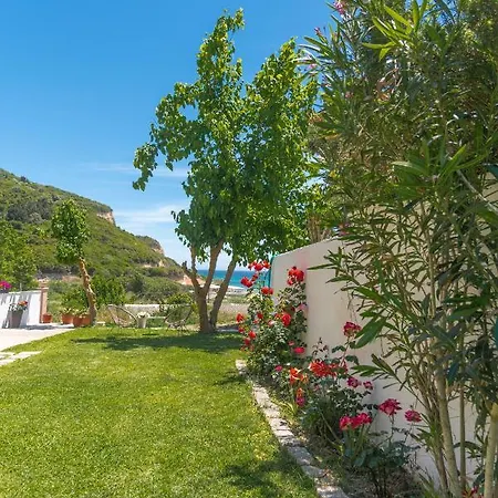 아파트 Eleftheria